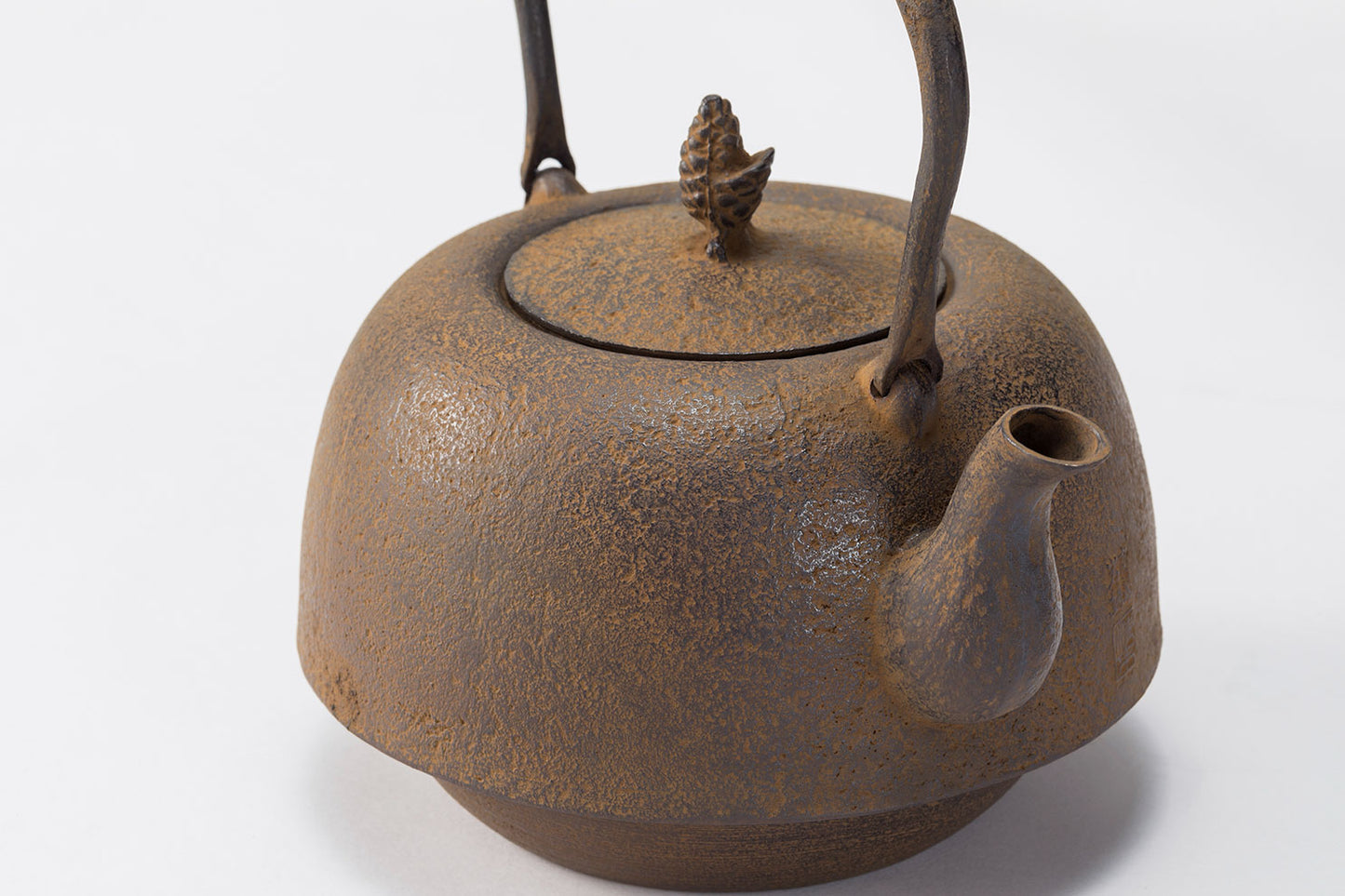 Iron kettle type 23 southern skin