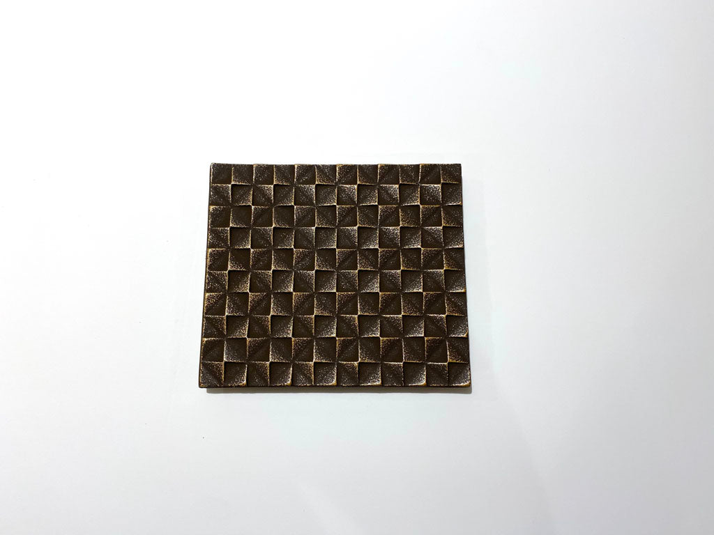 Kamashiki lattice pattern gold/dark brown