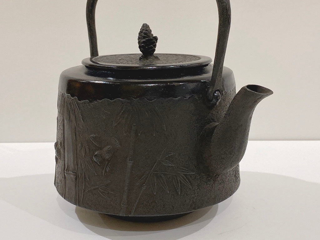 Iron kettle 18 type Rikuma
