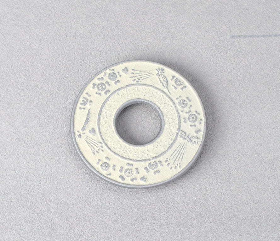 Kamashiki Maru Sakura (Small) Silver/Aspen